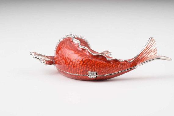 Red & Silver Fish-2