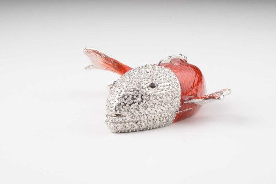 Red & Silver Fish-3